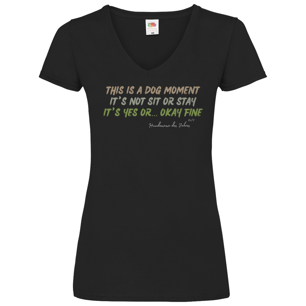 Hundemama des Jahres - V-Shirt für Damen