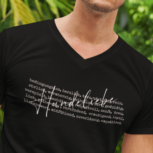 Hunde Liebe ist... - V-Shirt für Herren