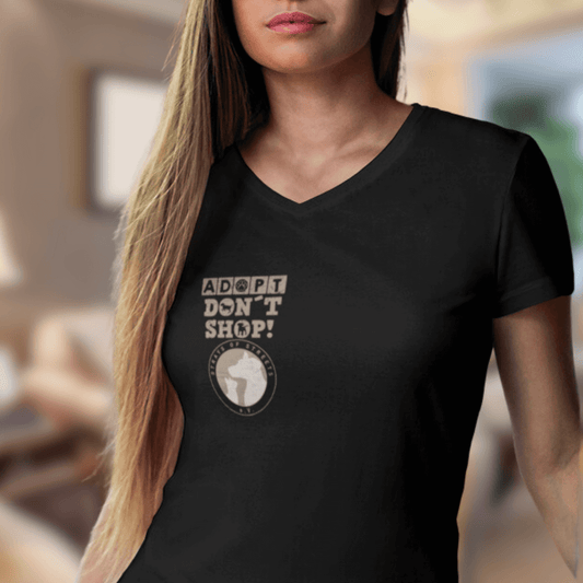 Strays of Streets Adopt Don´T Shop V-Shirt für Damen